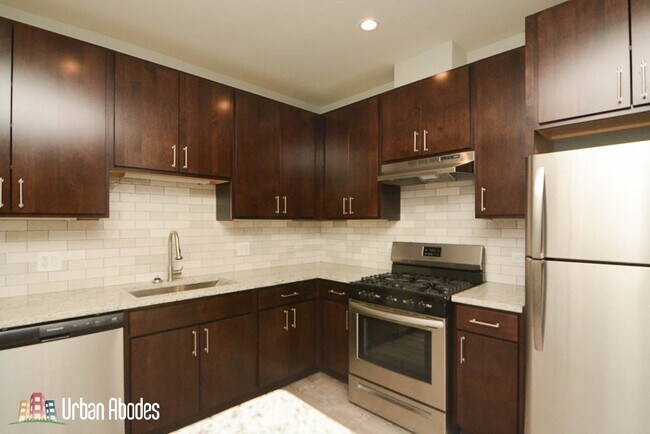 Foto del edificio - 1139 Maple Ave