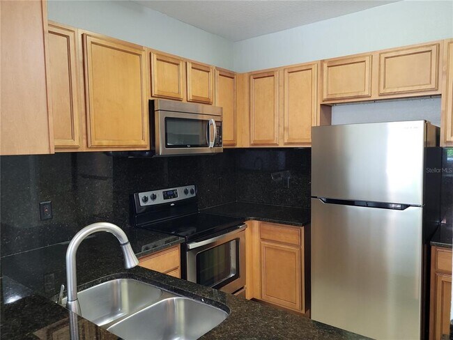 Building Photo - 2674 Robert Trent Jones Dr