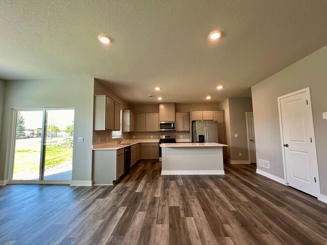 Building Photo - 17075 Dysart Pl
