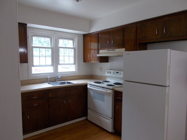 Bright, newer kitchen - 15 Old Allamuchy Rd
