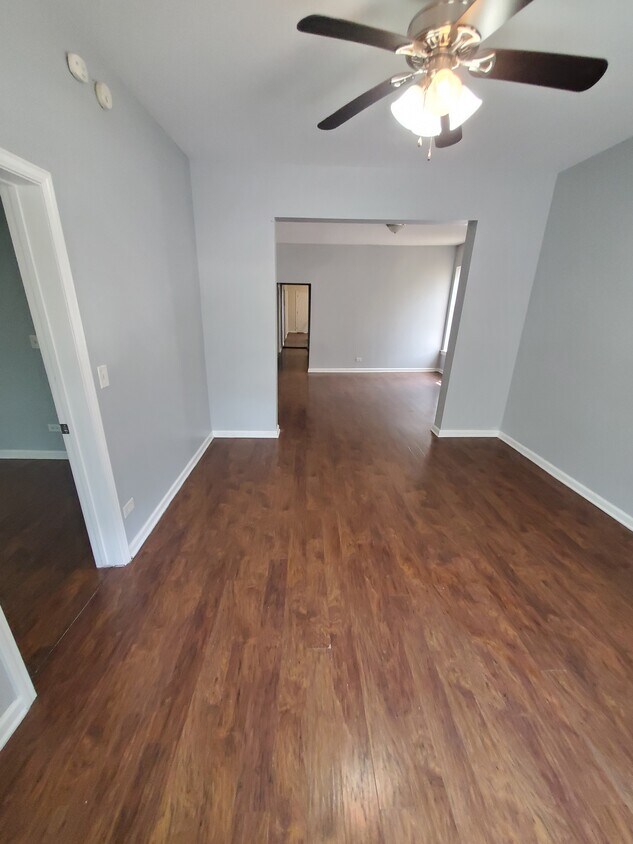 Foto principal - 7657 S Union Ave