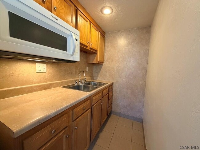 Building Photo - 907 Old Scalp Ave