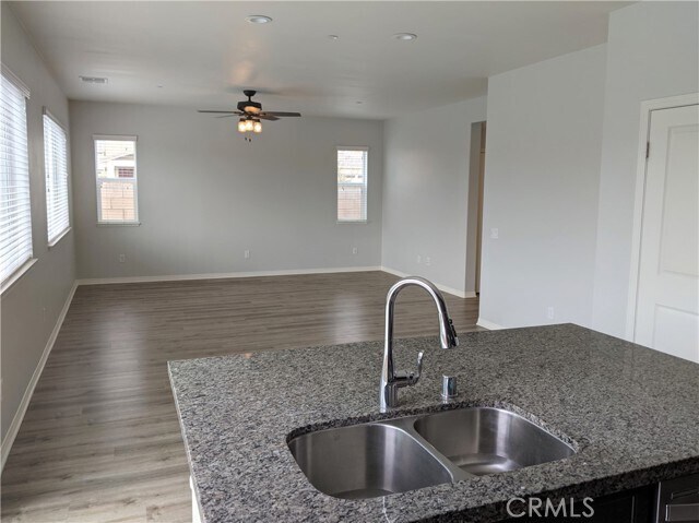 Foto del edificio - 6338 Creekstone Way