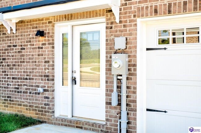 Foto del edificio - 203 Dixon Cir