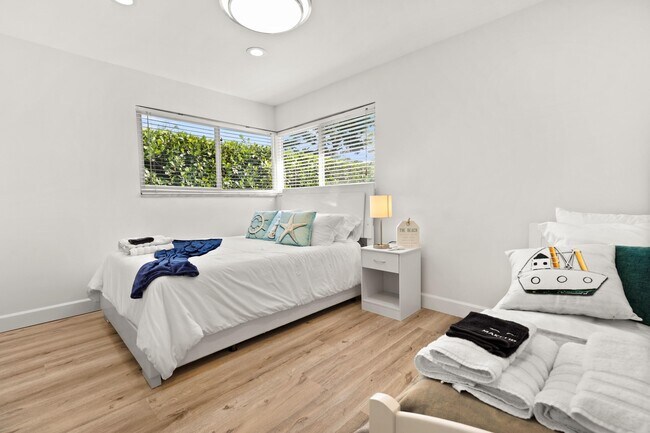 Foto del edificio - 921 SE 13th Ct