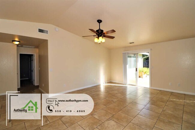 Building Photo - 2978 Seminole Dr