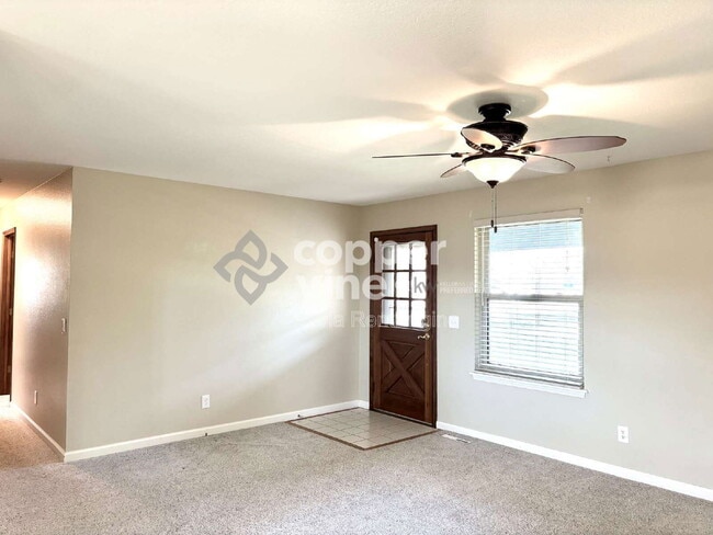 Photo - 495 Ash St House