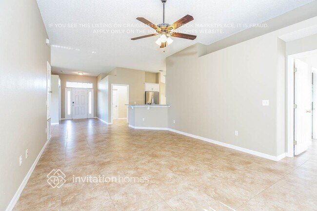 Building Photo - 2441 Bridgeport Cir