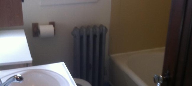  - Berdan Avenue Apartments