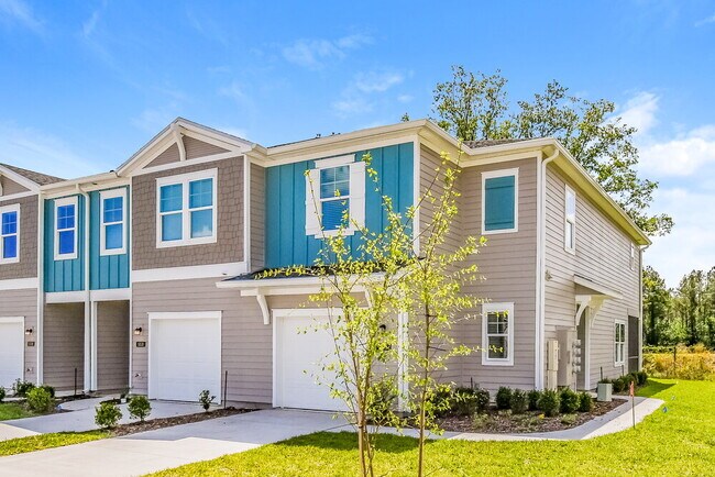 Foto del edificio - 555 Cherry Ridge Dr