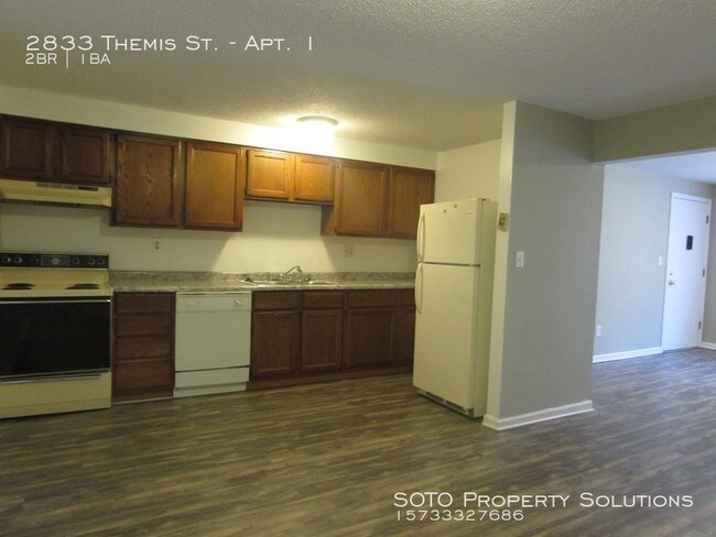 Building Photo - 2833 Themis St