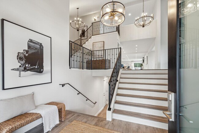 Foto del edificio - Large Single Family Home
