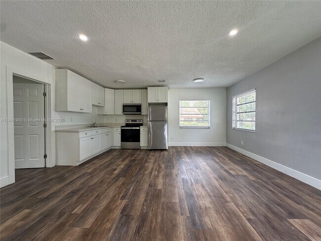 Foto del edificio - 3315 SW 15th Ave