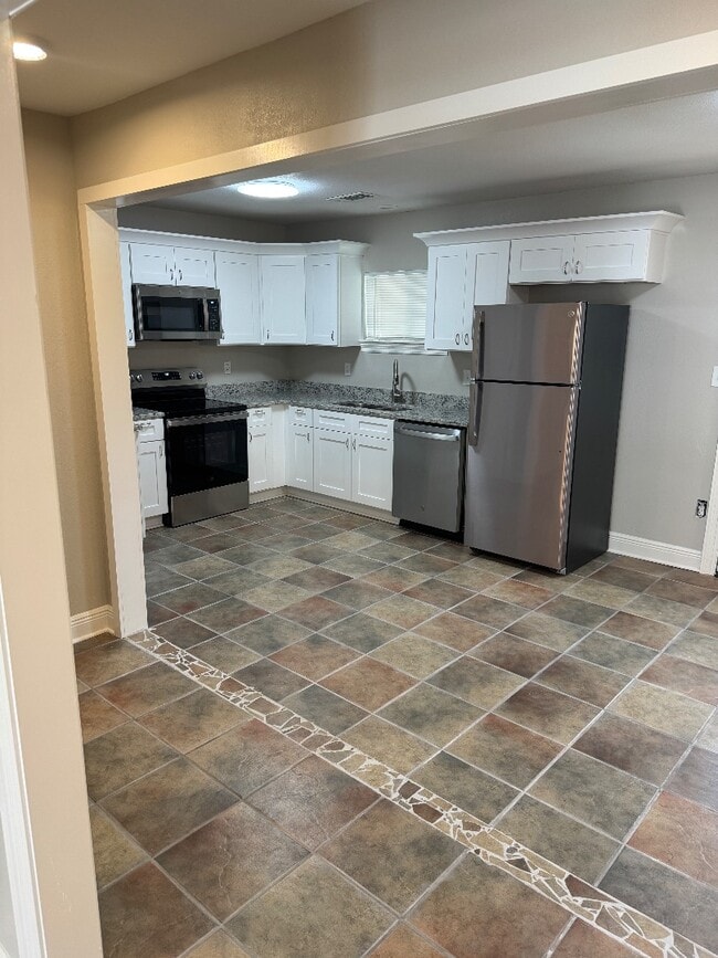 Building Photo - 6655 Hwy 11 N