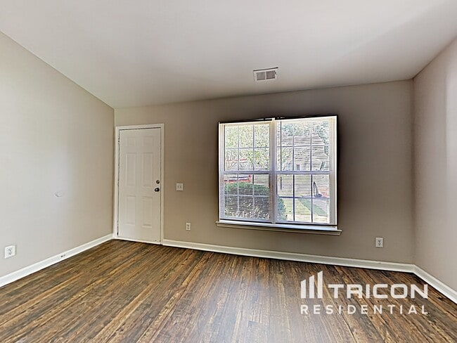 Building Photo - 5411 Peachwood Dr