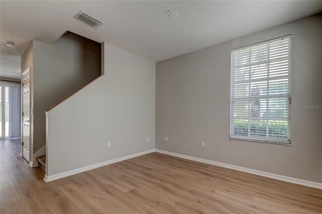 Building Photo - 10012 Tate Ln