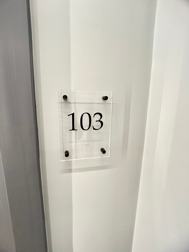 Foto principal - 172 Newton St