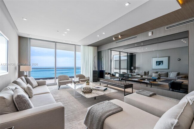 Foto del edificio - 9349 Collins Ave