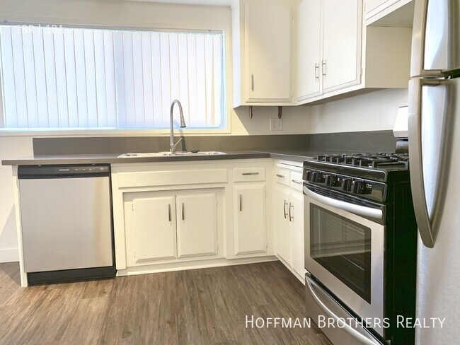 Foto del edificio - 3772 Lockland Dr