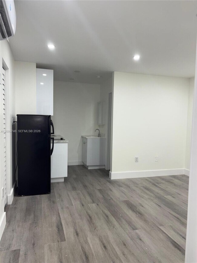 Foto del edificio - 19541 NW 57th Ct