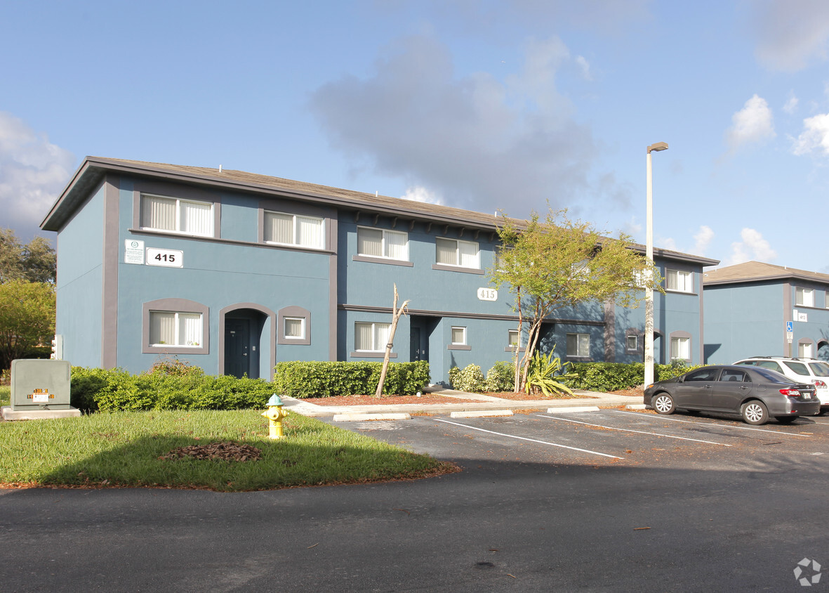 Building Photo - Palms of Deerfield