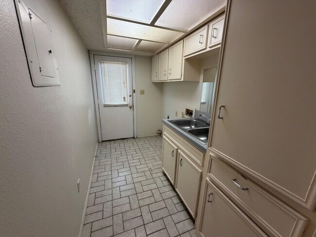 Foto del edificio - 3706 25th St