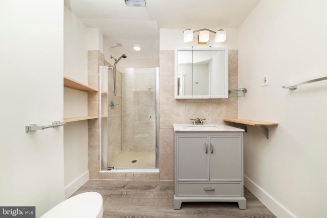 Building Photo - 2011 Spruce St