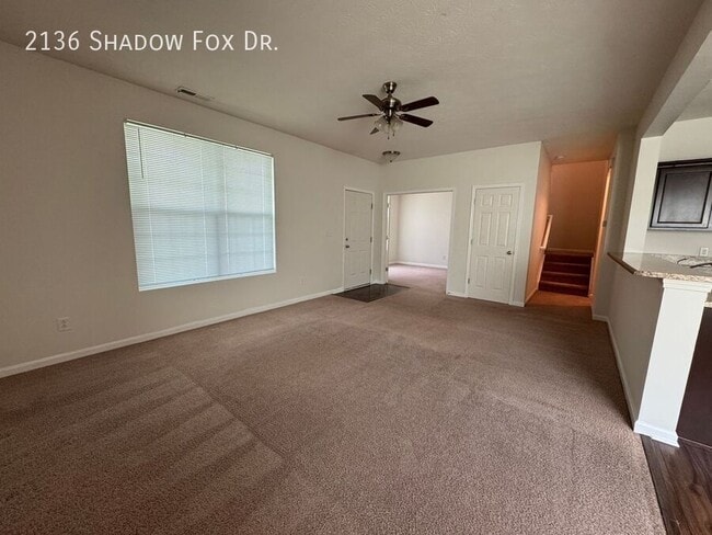 Building Photo - 2136 Shadow Fox Dr
