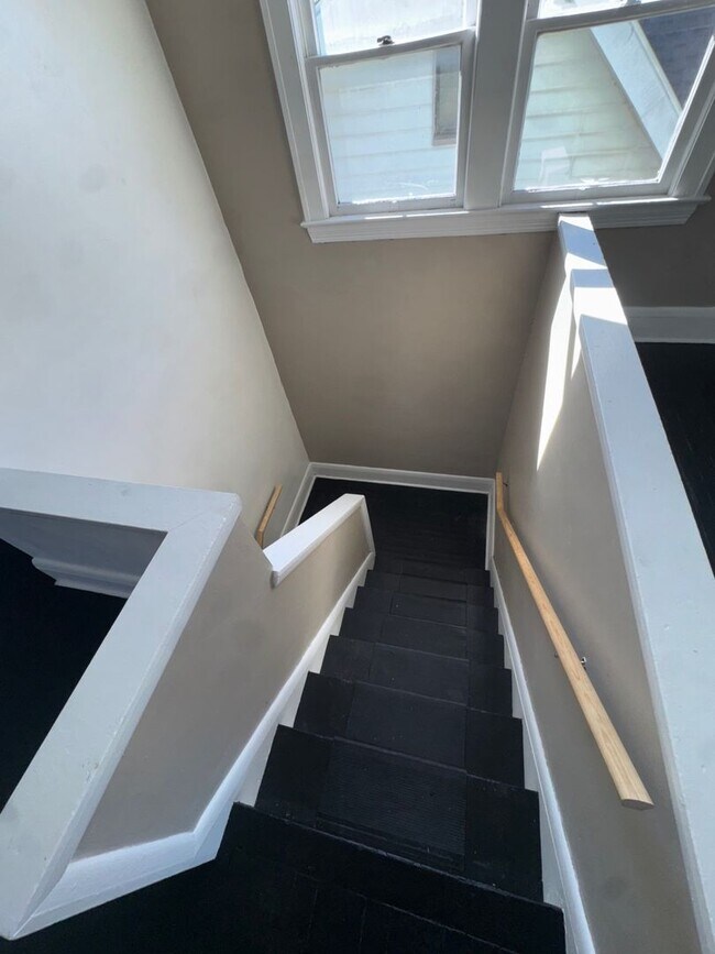 Foto del edificio - Charming 3-Bedroom Property in Prime Location (SECTION 8 VOUCHERS ACCEPTED)