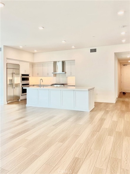 Building Photo - 2512 Rivington