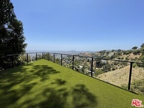 Building Photo - 8424 Grand View Dr