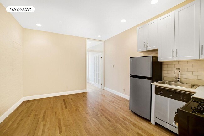 Foto del edificio - 340 W 17th St