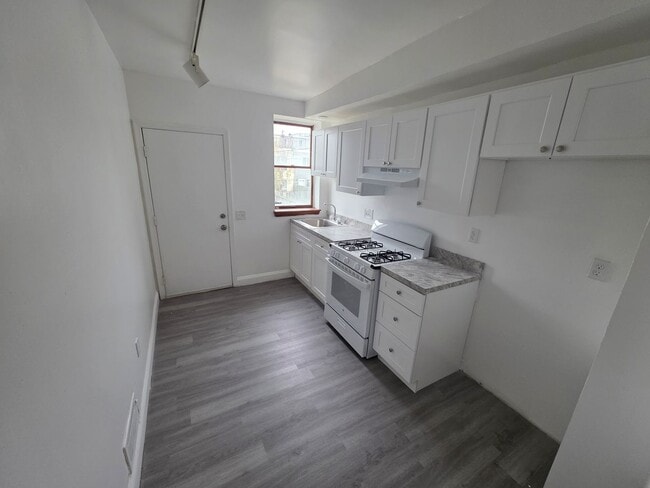 Foto del edificio - 827 Windsor St