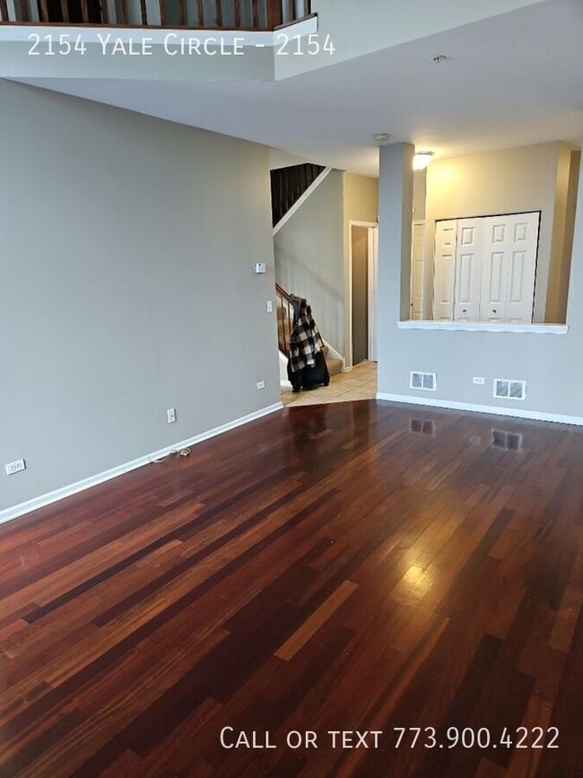 Building Photo - 2154 Yale Cir