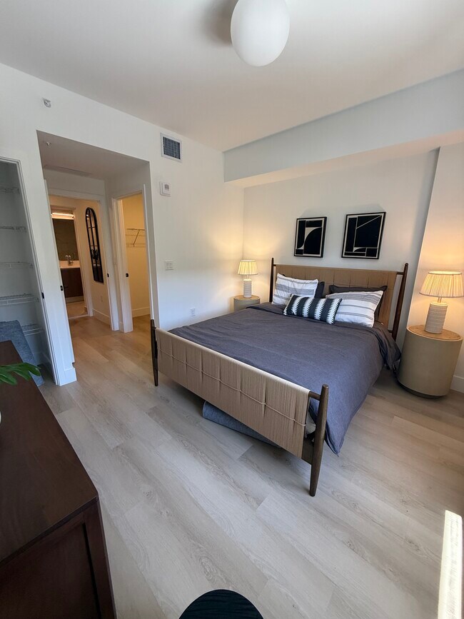 Foto del edificio - 2535 NE 182nd St