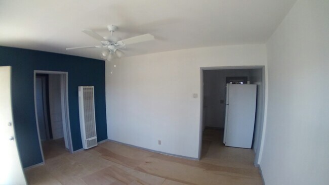 Foto del edificio - 2650 E Carson St