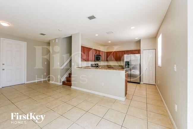 Building Photo - 457 SE 37th Pl