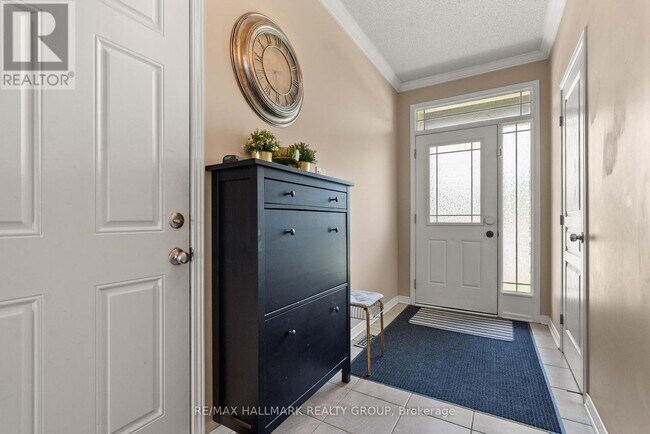 Building Photo - 1527 Carronbridge Cir
