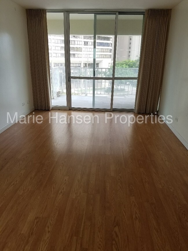 Foto del edificio - 2488 Kapiolani Blvd
