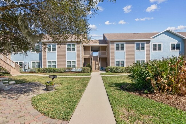 Building Photo - Coastal Condo Living in Gated Fernandina B...