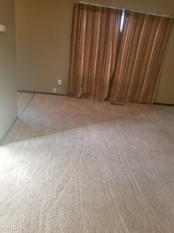 Building Photo - 2 br, 1 bath House - 135 highland ct