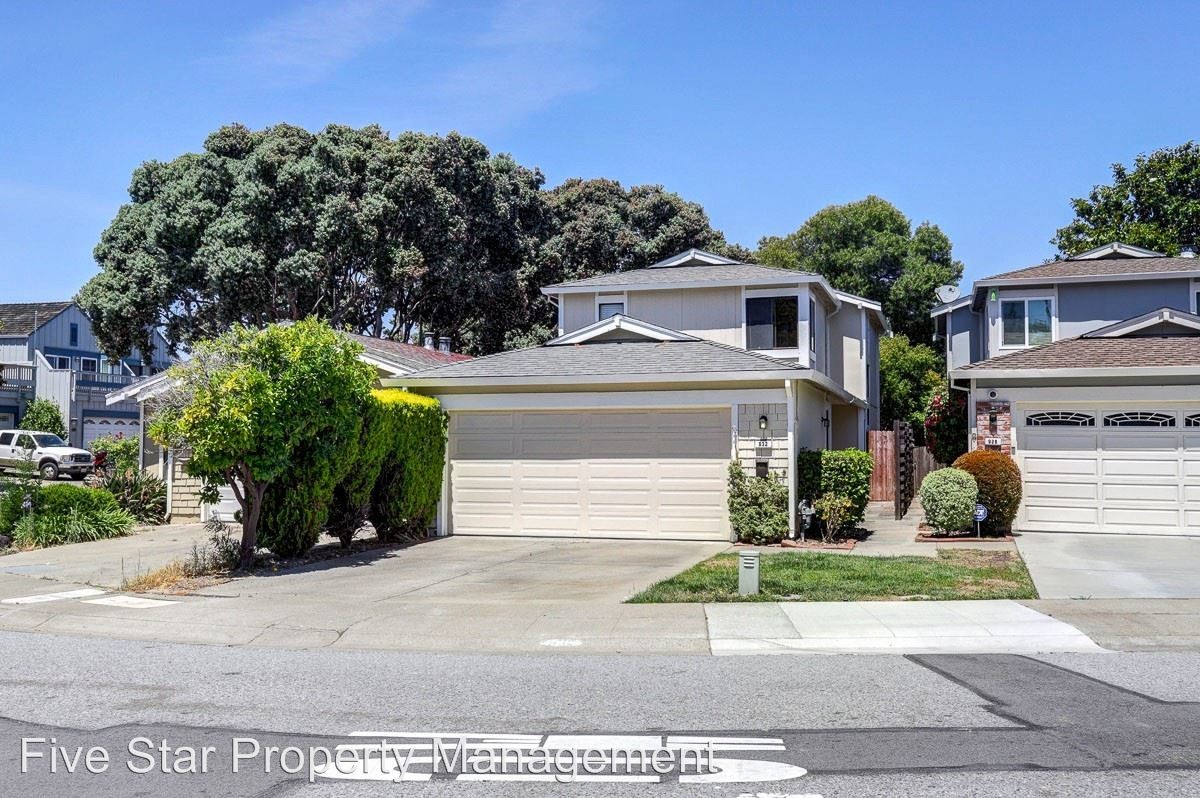 Primary Photo - 3 br, 2.5 bath House - 932 Shoal Drive