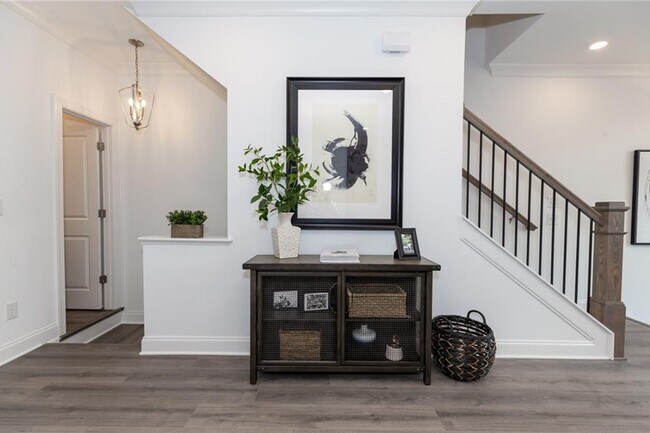 Building Photo - 4470 Sims Park Pl.