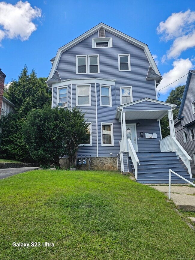 Building Photo - 181 Monmouth Ave