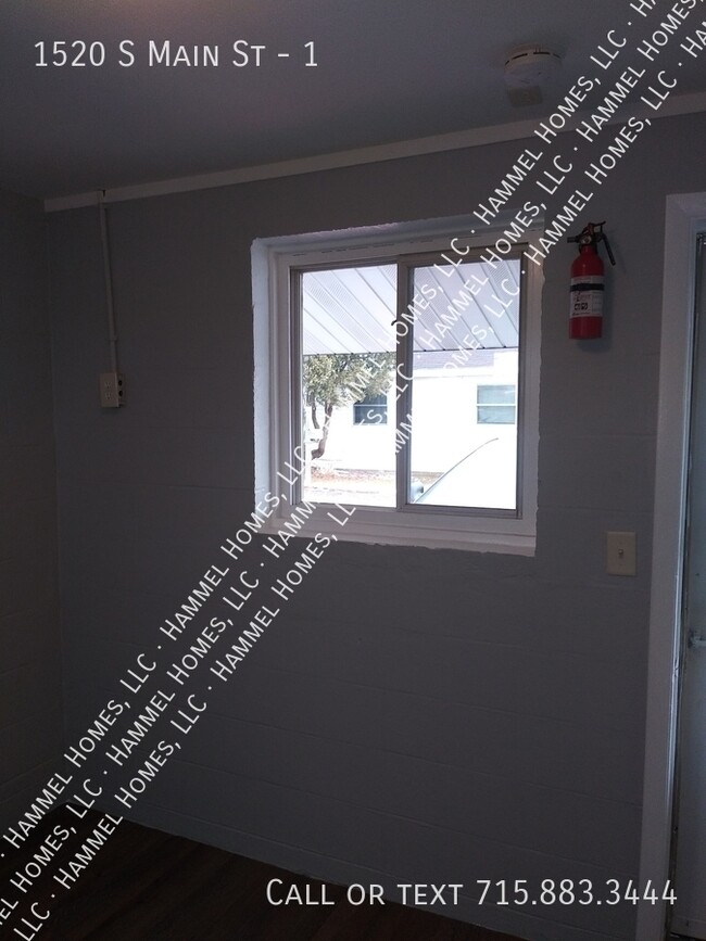 Foto del edificio - 1520 S Main St