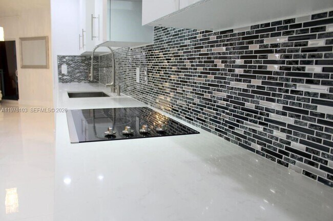 Foto del edificio - 10902 NW 83rd St