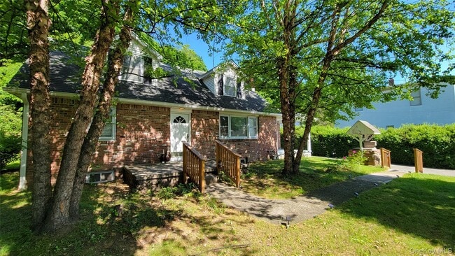 Building Photo - 430 Piermont Ave