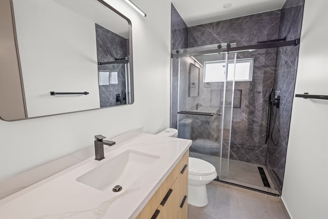 Building Photo - 11010 Hortense St