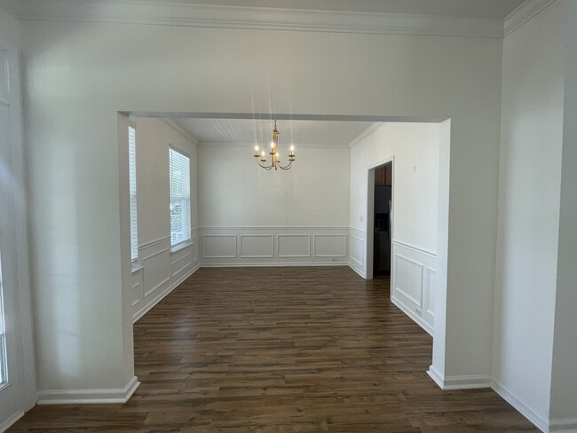 Building Photo - 15 6th Ave