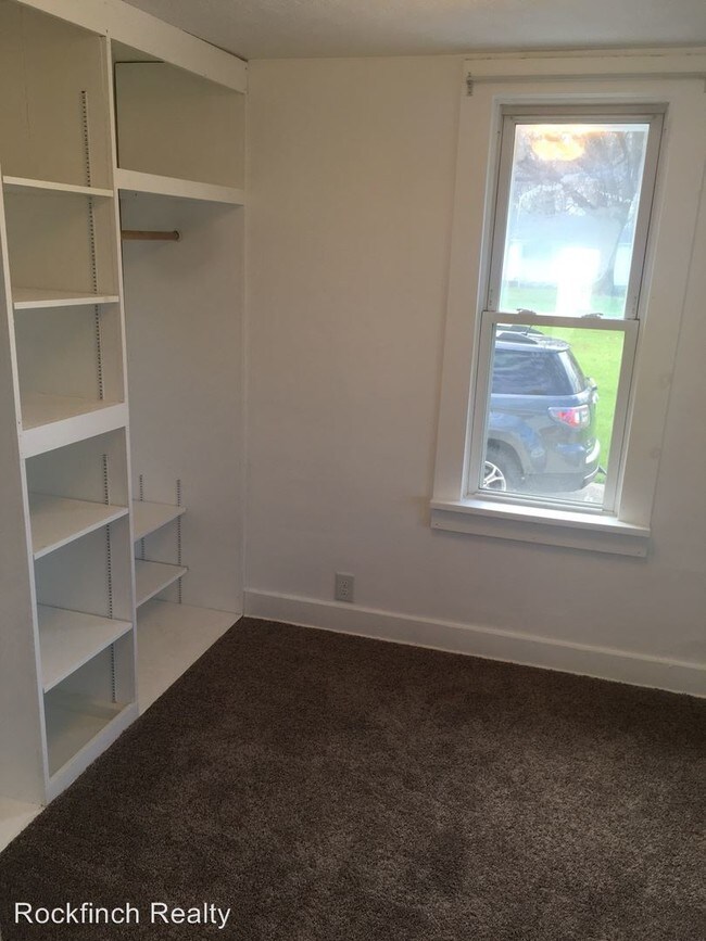 Foto del edificio - 4 br, 1 bath House - 5038 CARSON AVE SW